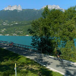 © Voie verte à Doussard - Office de Tourisme des Sources du Lac d'Annecy