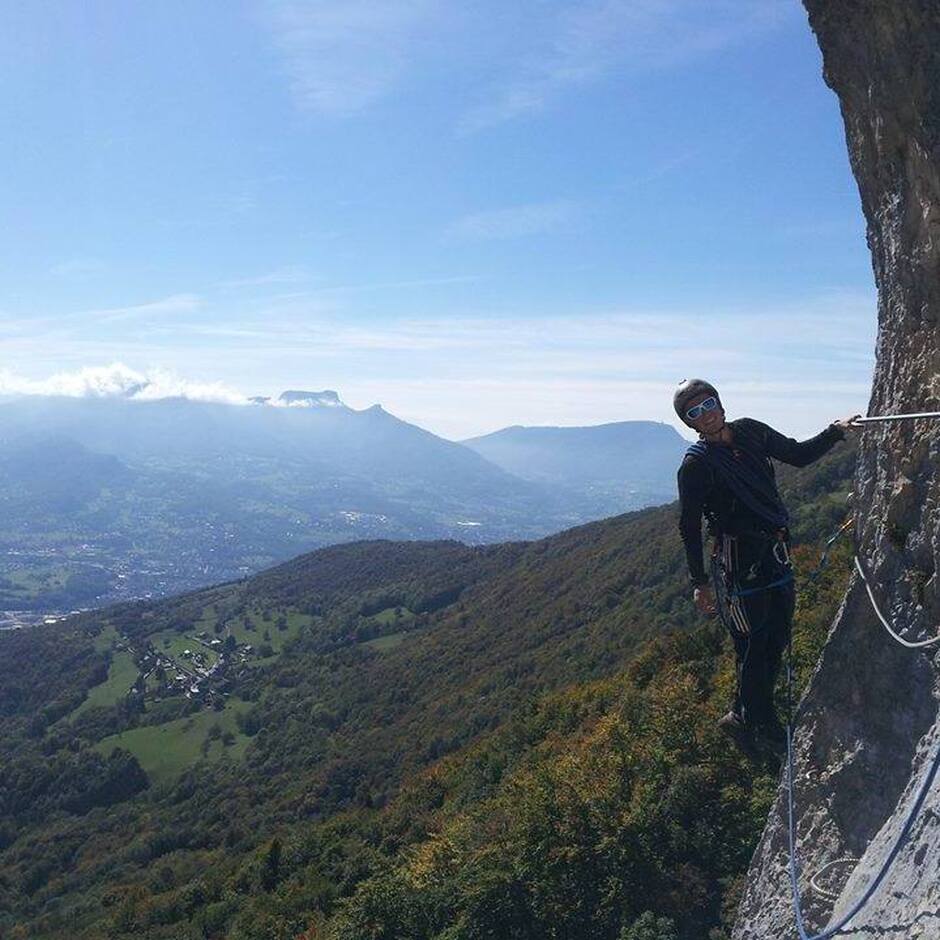 © Via-ferrata Grotte à Carret - Osmoz'