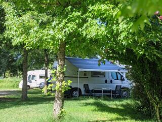 © Aire camping car - libre de droit