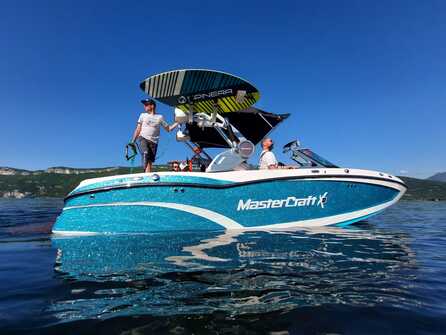 Aix Boat and Co