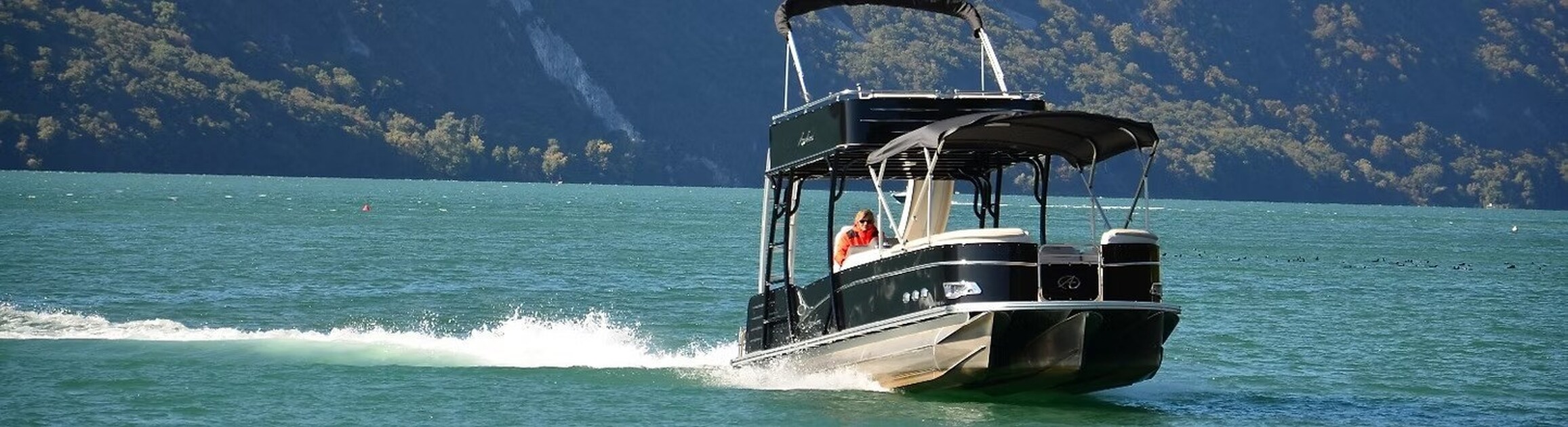 © Boat 1 - .